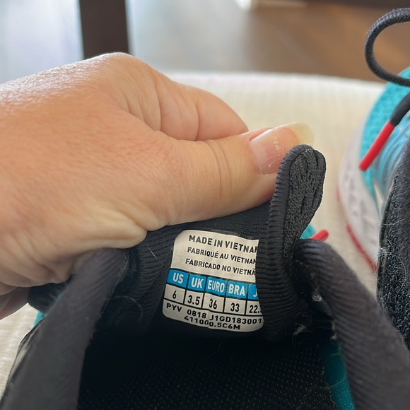 Mizuno Wave Shadow 2 size 6 - Picture 7 of 8